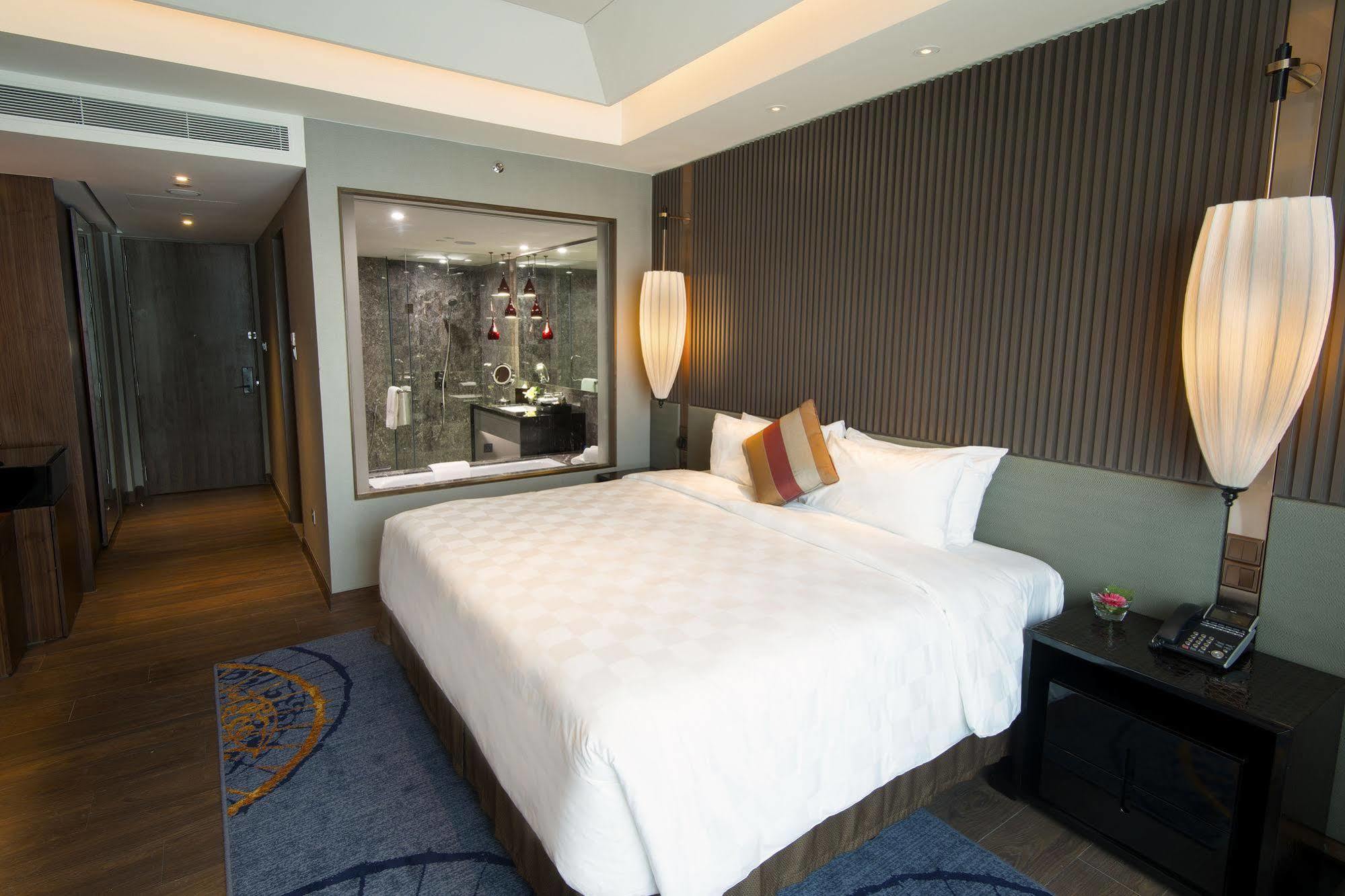 Sedona Hotel 5*